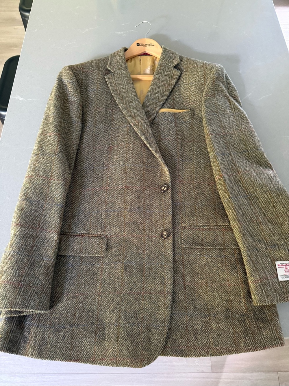 Men's Herringbone Wool Sport Coat in Olive-Tan